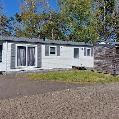 Ruim En Gezellig Chalet Voor 2 Personen Op De Veluwe Recreatiepark De Oude Driest Putten Exterior photo